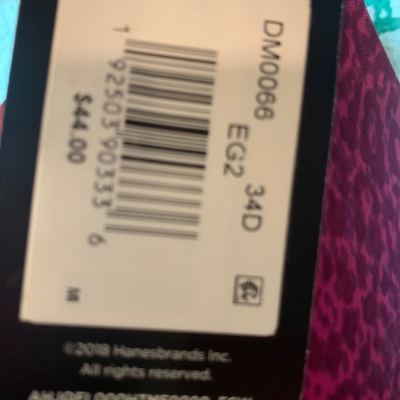 New with tags 34 D - Picture 2 of 2